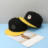 Two-tone Classical 6 Panel Flat Brim Snapback Cap With Custom Woven Patch
